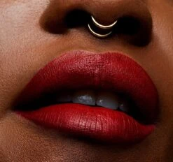 MAC RETRO MATTE LIQUID LIPSTICK - FEELS SO GRAND -Mode Cosmetica Lipmake-Upwinkel 1200x1125 8