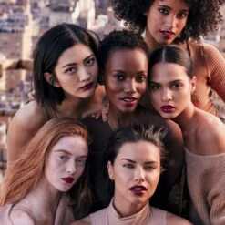 Maybelline Color Sensational Made For All Lippenstift - 388 Plum For Me - Paars - Glanzend -Mode Cosmetica Lipmake-Upwinkel 1200x1200 185