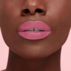 L'Oréal Paris Les Macarons Langhoudende Matte Lipstick - 818 Dose Of Rose – Roze – 6,7 Ml -Mode Cosmetica Lipmake-Upwinkel 1200x1200 192