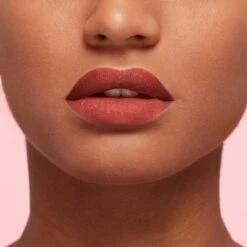 L’Oréal Paris Les Macarons Langhoudende Matte Lipstick - 834 Infinite Spice - Nude - 6,7 Ml -Mode Cosmetica Lipmake-Upwinkel 1200x1200 216