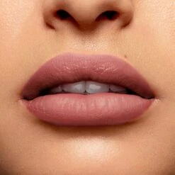 Lancôme L'Absolu Rouge Intimatte Lipstick 3.4 Gr - 226 Worn Off Nude -Mode Cosmetica Lipmake-Upwinkel 1200x1200 299