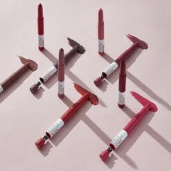 Maybelline SuperStay Ink Crayon Matte Lippenstift - 15 Lead The Way -Mode Cosmetica Lipmake-Upwinkel 1200x1200 316