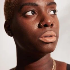 NYX Professional Makeup Soft Matte Lip Cream - London SMLC04 - Liquid Lippenstift - 8 Ml -Mode Cosmetica Lipmake-Upwinkel 1200x1200 321