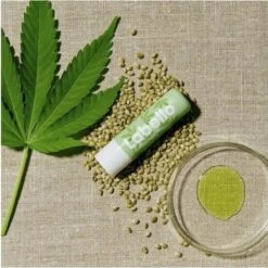 Labello Vegan Naturally Hennepzaadolie Lippenbalsem -Mode Cosmetica Lipmake-Upwinkel 1200x1200 783