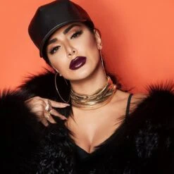 Huda Beauty Demi Matte Cream Lipstick - Révolutionnaire -Mode Cosmetica Lipmake-Upwinkel 1200x1200 99