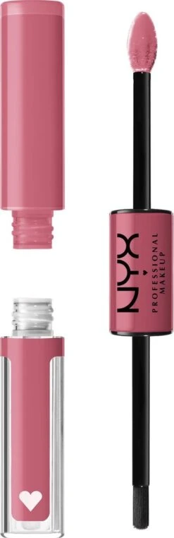 NYX Professional Makeup - Shine Loud High Pigment Lip Shine - Movin' Up -Mode Cosmetica Lipmake-Upwinkel 389x1200 3