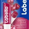Labello Cherry Shine Verzorgende Lippenbalsem -Mode Cosmetica Lipmake-Upwinkel 691x1200 4