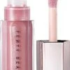 FENTY BEAUTY Gloss Bomb Universal Lip Luminizer - Fu$$y -Mode Cosmetica Lipmake-Upwinkel 751x1200