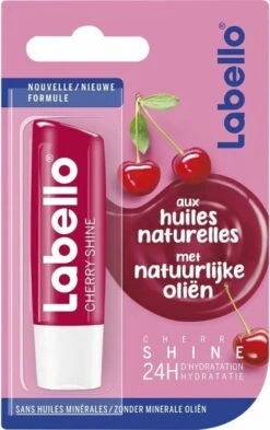 Labello Cherry Shine Lippenbalsem - 4 Balsems -Mode Cosmetica Lipmake-Upwinkel 754x1200 2