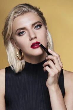 Max Factor Lipfinity Rising Stars Lippenstift - 088 Starlet -Mode Cosmetica Lipmake-Upwinkel 799x1200 10