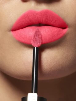 L’Oréal Paris Rouge Signature Lippenstift - 132 I Radiate - Roze - Matte Vloeibare Lipstick -Mode Cosmetica Lipmake-Upwinkel 895x1200