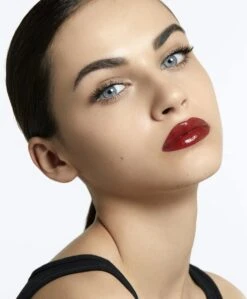 Yves Saint Laurent YSL Rouge Volupte Shine Oil-In-Stick Lip Stick -Mode Cosmetica Lipmake-Upwinkel 992x1200 1